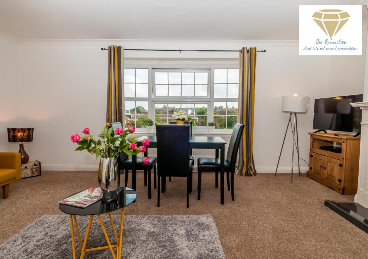 2 Bed Apartment-5 Guests - Business-Relocation-Parking - The Brighton Short Stay & Serviced Apartments Eksteriør bilde