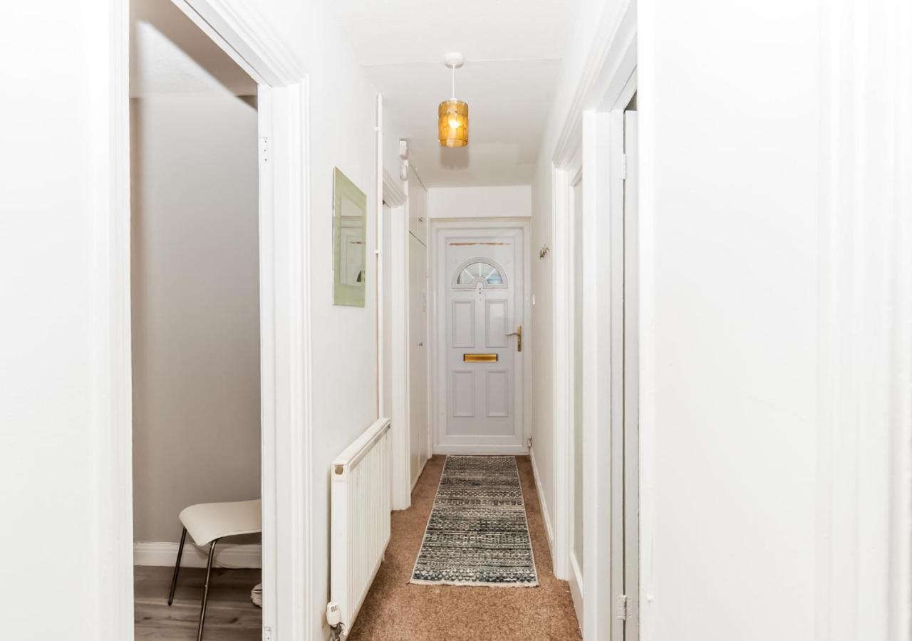 2 Bed Apartment-5 Guests - Business-Relocation-Parking - The Brighton Short Stay & Serviced Apartments Eksteriør bilde