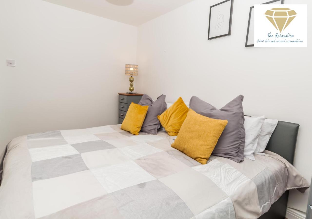 2 Bed Apartment-5 Guests - Business-Relocation-Parking - The Brighton Short Stay & Serviced Apartments Eksteriør bilde
